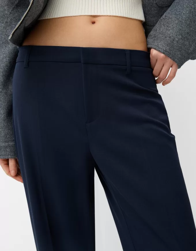 Pantaloni de croitorie cu picioare largi Pantaloni de croitorie cu picioare largi