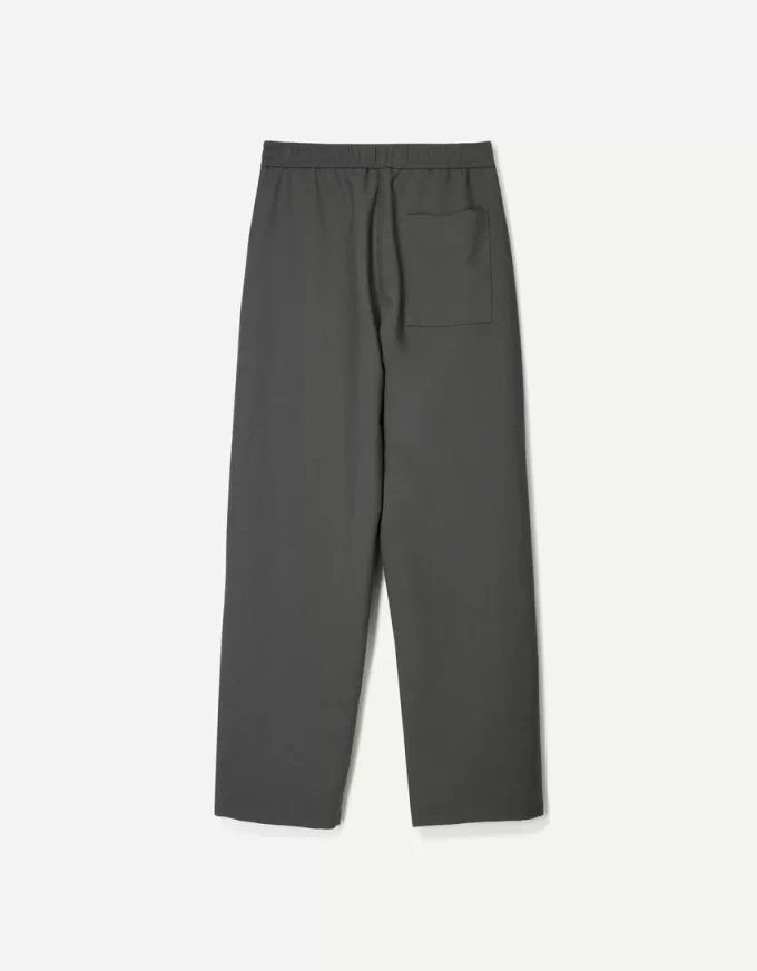 Pantaloni de trening croiți cu croială dreaptă Pantaloni de trening croiți cu croială dreaptă