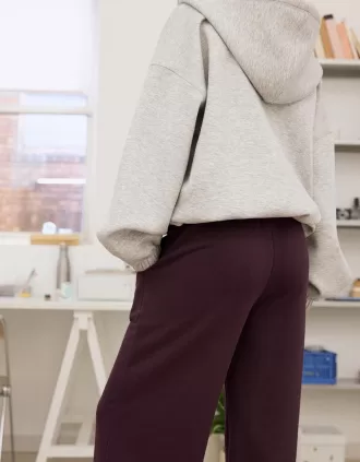 Pantaloni de trening cu picioare largi