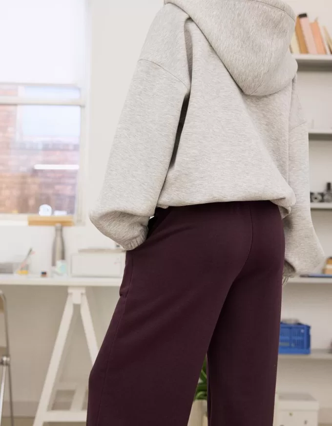 Pantaloni de trening cu picioare largi Pantaloni de trening cu picioare largi