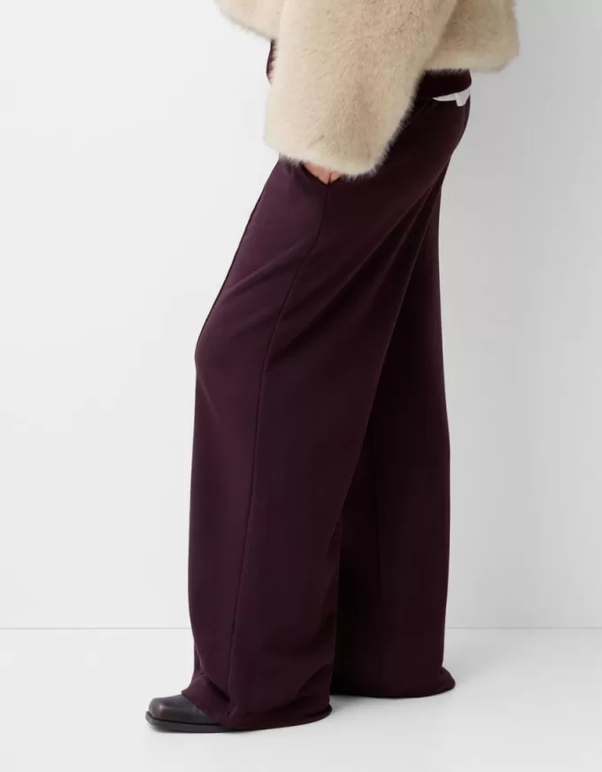 Pantaloni de trening cu picioare largi Pantaloni de trening cu picioare largi