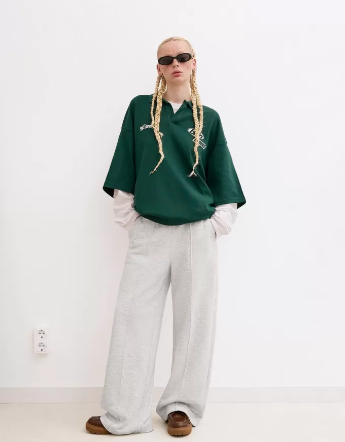 Pantaloni de trening cu picioare largi Pantaloni de trening cu picioare largi