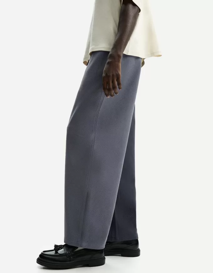 Pantaloni de trening largi Pantaloni de trening largi