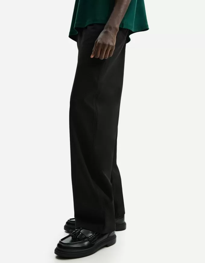 Pantaloni de trening largi Pantaloni de trening largi