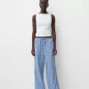 Pantaloni din carouri vichy