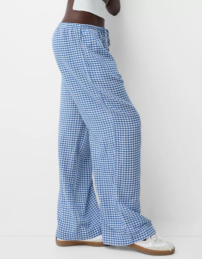 Pantaloni din carouri vichy