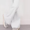 Pantaloni evazați