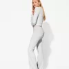 Pantaloni evazați