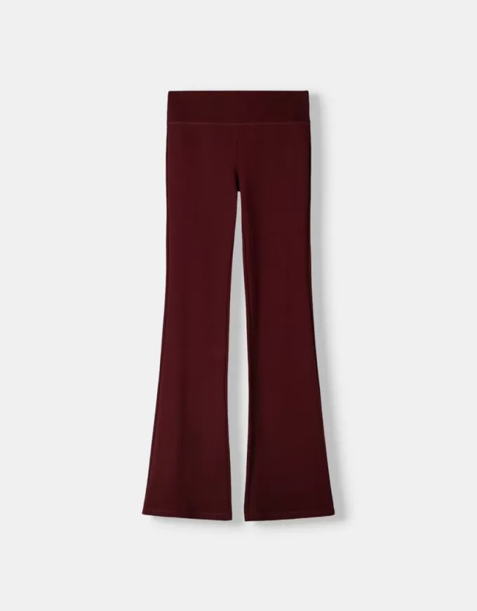 Pantaloni evazați cu nervuri în talie Pantaloni evazați cu nervuri în talie