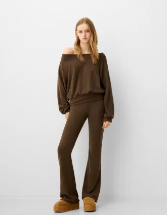 Pantaloni evazați cu talie rabatabilă