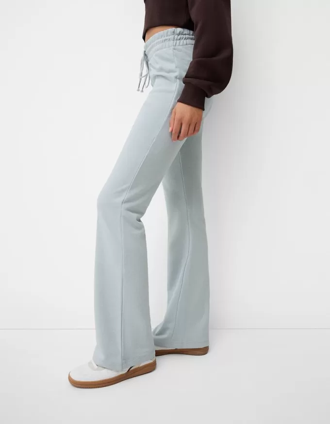 Pantaloni evazați de pluș