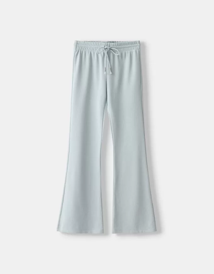 Pantaloni evazați de pluș Pantaloni evazați de pluș