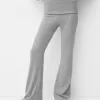 Pantaloni evazați la atingere moale, cu talie rabatabilă Pantaloni evazați la atingere moale, cu talie rabatabilă