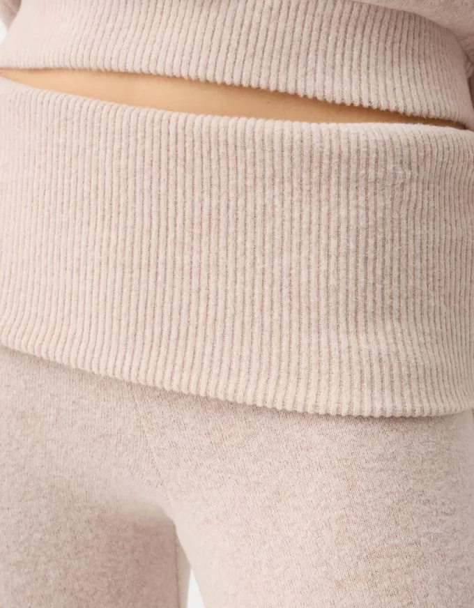 Pantaloni evazați la atingere moale, cu talie rabatabilă Pantaloni evazați la atingere moale, cu talie rabatabilă