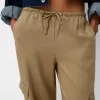 Pantaloni fluidi cu buzunar lateral Pantaloni fluidi cu buzunar lateral