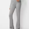 Pantaloni fluidi cu coaste