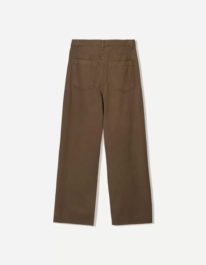 Pantaloni fluidi cu darts