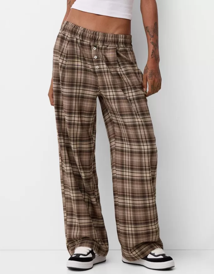Pantaloni în carouri cu potrivire dreaptă Pantaloni în carouri cu potrivire dreaptă
