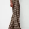 Pantaloni în carouri cu potrivire dreaptă Pantaloni în carouri cu potrivire dreaptă
