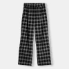 Pantaloni în carouri cu potrivire dreaptă Pantaloni în carouri cu potrivire dreaptă