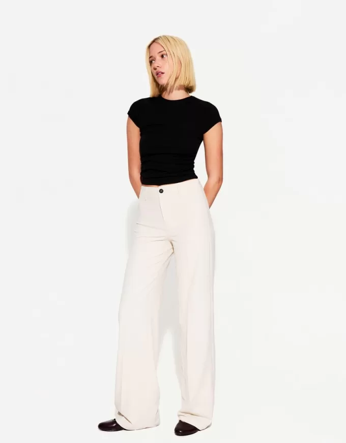 Pantaloni largi