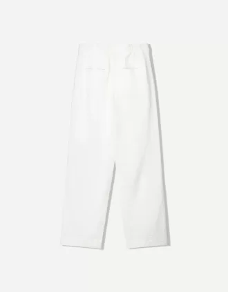 Pantaloni largi