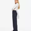 Pantaloni largi