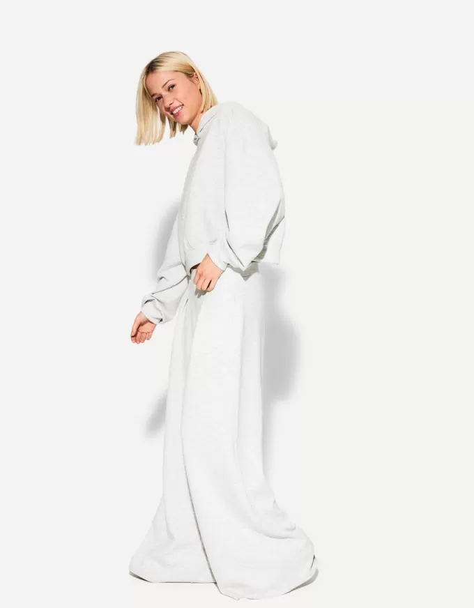 Pantaloni largi