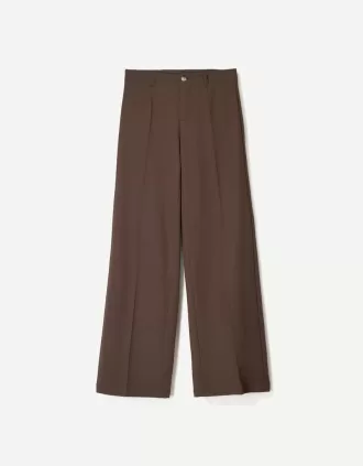 Pantaloni largi