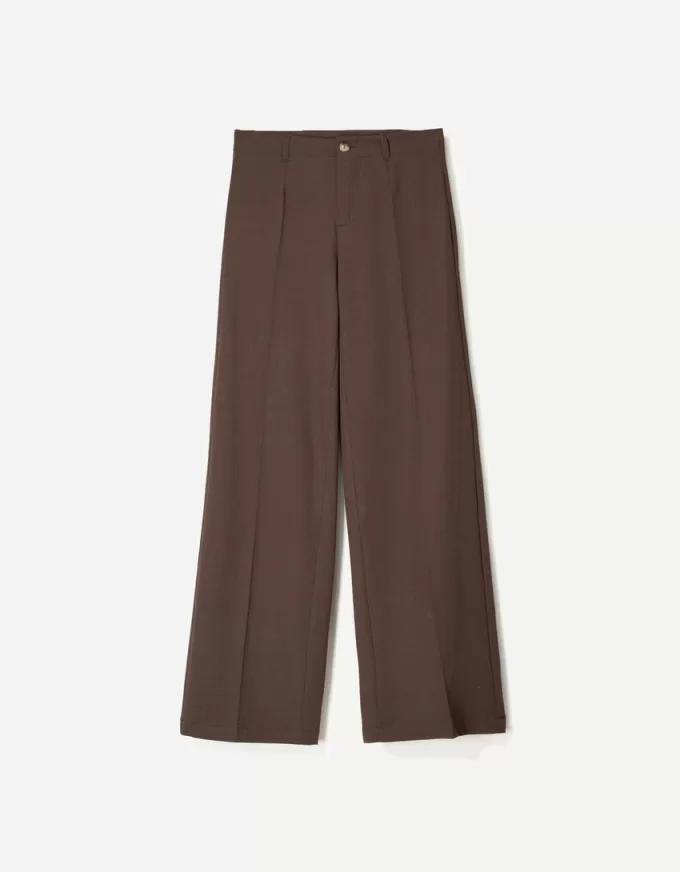 Pantaloni largi