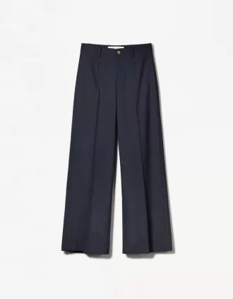 Pantaloni largi