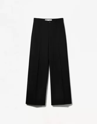 Pantaloni largi