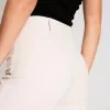 Pantaloni largi