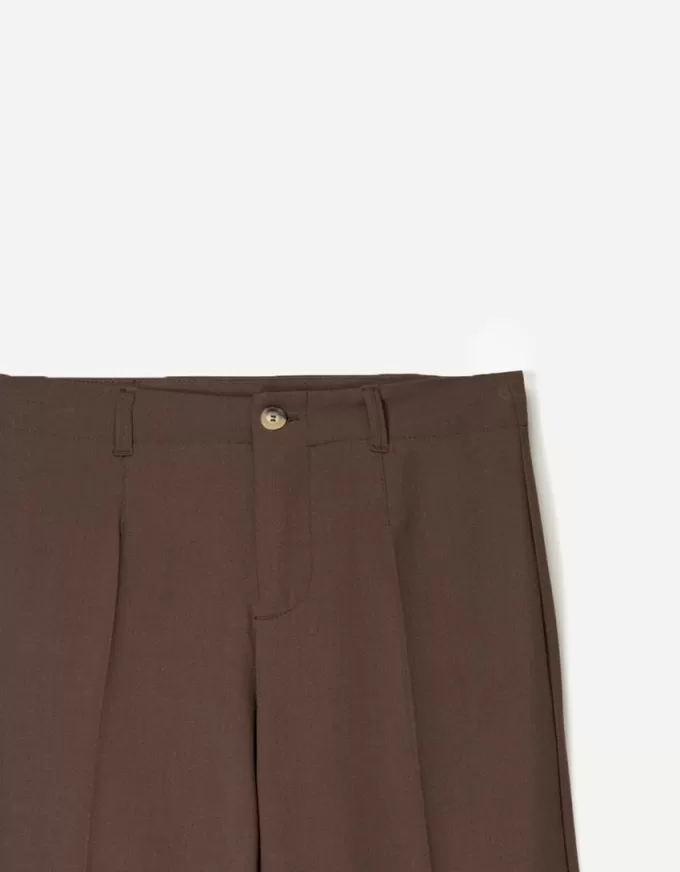 Pantaloni largi