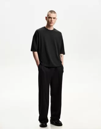 Pantaloni largi