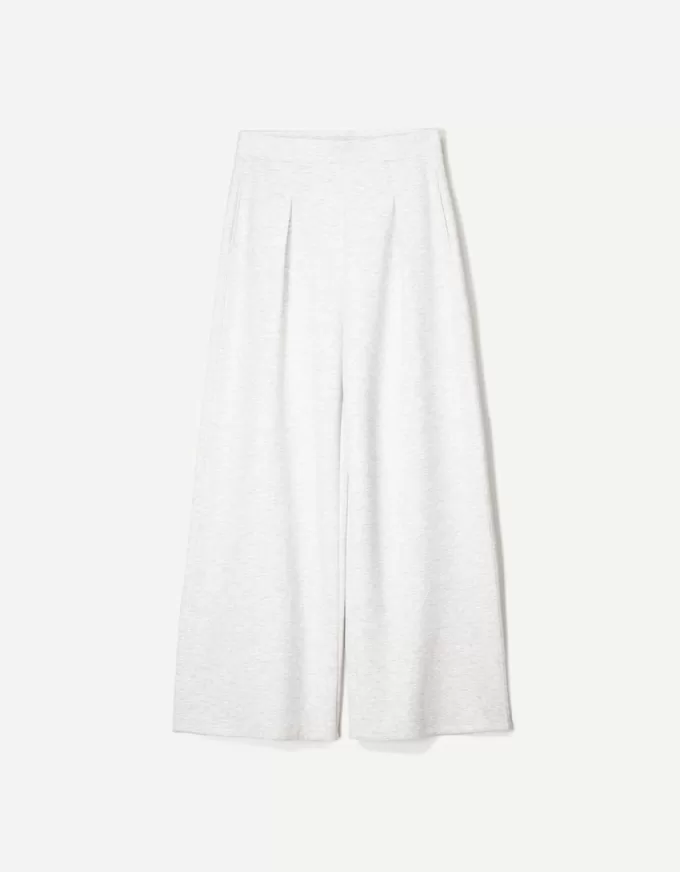 Pantaloni largi