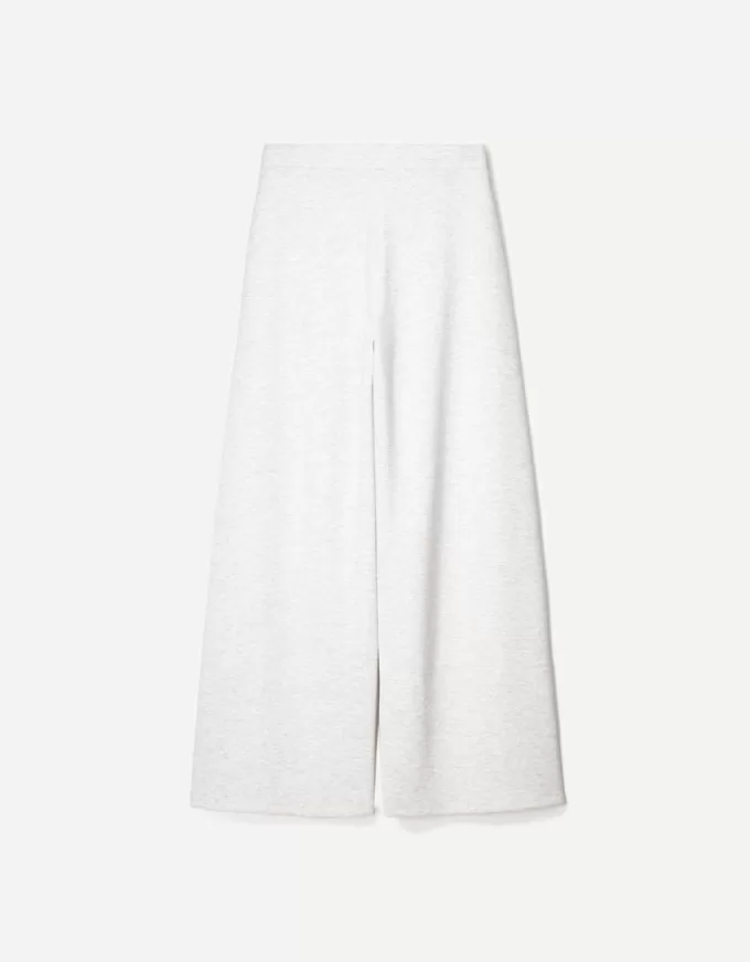 Pantaloni largi