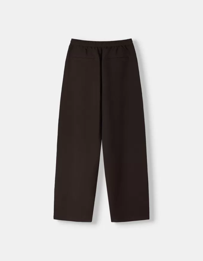Pantaloni largi cu dungi laterale Pantaloni largi cu dungi laterale