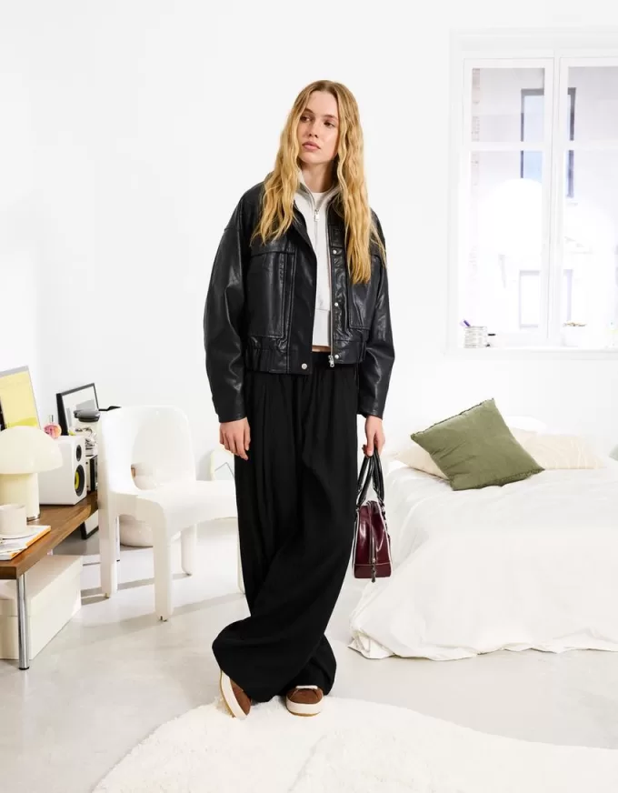 Pantaloni largi cu șnur Pantaloni largi cu șnur