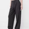 Pantaloni largi cu talie joasă Pantaloni largi cu talie joasă