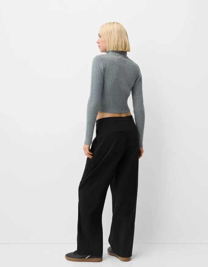 Pantaloni largi cu talie joasă Pantaloni largi cu talie joasă