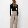 Pantaloni largi cu talie joasă Pantaloni largi cu talie joasă