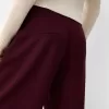 Pantaloni largi cu talie joasă Pantaloni largi cu talie joasă