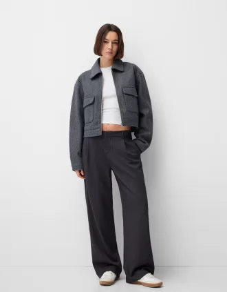 Pantaloni largi cu talie joasă