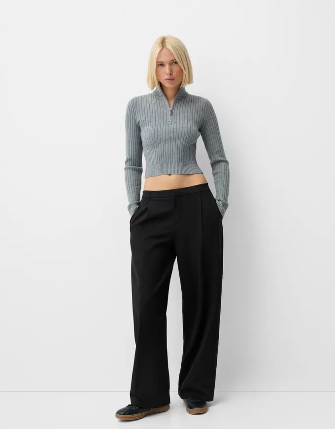 Pantaloni largi cu talie joasă Pantaloni largi cu talie joasă