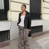 Pantaloni largi din satin animal print Pantaloni largi din satin animal print