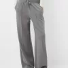 Pantaloni largi la atingere moale