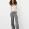 Pantaloni largi la atingere moale