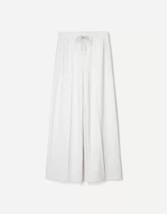 Pantaloni largi, moi