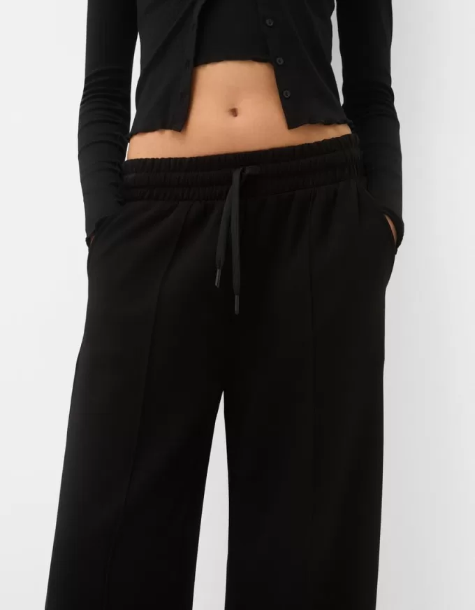 Pantaloni largi, moi Pantaloni largi, moi